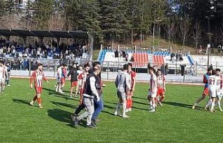 Samsun’da play-off maçı sonunda sahada gerginlik