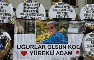 Sanatçı Edip Akbayram son yolculuğuna uğurlandı