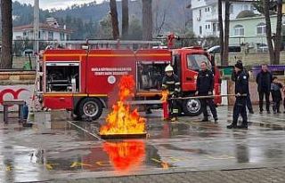 Seydikemer’de öğrencilere yönelik yangın ve...