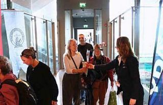 Sezonun ilk turist kafilesi Dalaman Havalimanı’na...