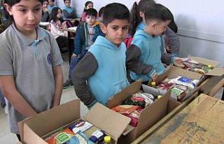 Siirt’te ilkokul öğrencileri harçlıklarıyla...