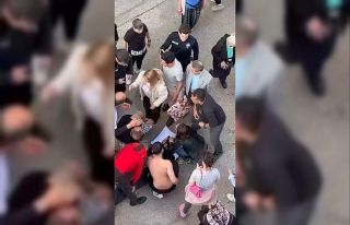 Sokak ortasında sırtından bıçaklandı