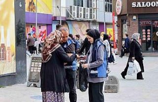 Sokakta duygu sömüren dilencilere Zabıta engeli