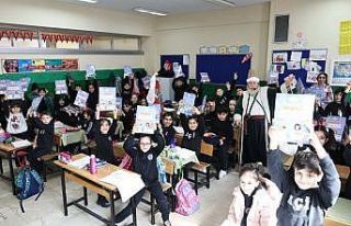 Sultangazi’deki okullarda "Çat Kapı Tiyatro"...