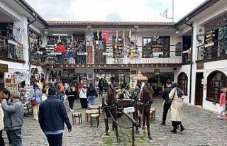 Tarihi Odunpazarı Evleri’nde bayram yoğunluğu