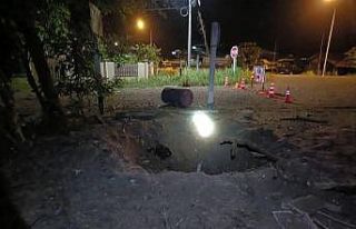 Tayland’ın güneyinde art arda silahlı ve bombalı...