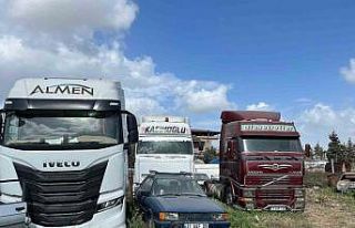 Tırların şasi ve motor numarasını değiştirerek...