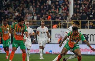 Trendyol Süper Lig: Corendon Alanyaspor: 1 - Galatasaray:...