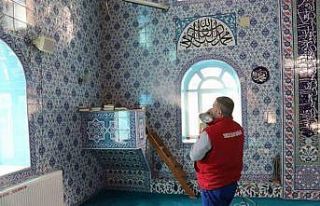 Turgutlu’da camiler gül koktu