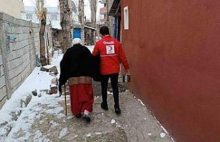 Türk Kızılay Ağrı Şubesi’nden her gün 4 bin...