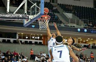 Türkiye Sigorta Basketbol Süper Ligi: Türk Telekom:...