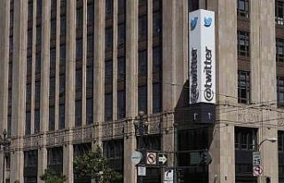 Twitter logosu açık artırmada 34 bin 375 dolara...