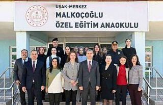 Vali Aktaş, öğrencilerle bir araya geldi