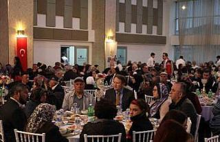 Vali Aktaş şehit aileleri ve gazilerle iftar programında...