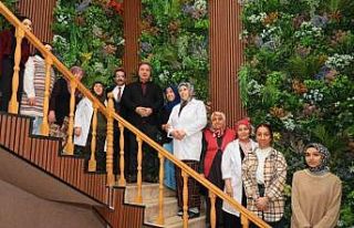 Vali Aydoğdu Refahiye’de çeşitli temaslarda bulundu