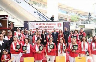 Vali Hulusi Şahin: "Kadınlarımız başımızın...