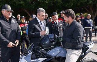 Vali Toros, trafik ve asayiş uygulamasına katıldı