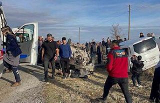 Van’da zincirleme trafik kazası: 5 yaralı