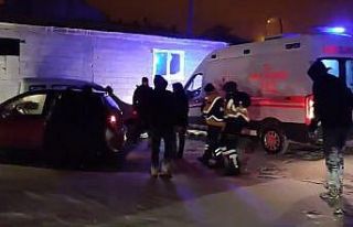 Yolu kapanan köyde mahsur kalan hasta için ekipler...