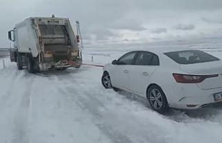 Yozgat’ta özel idare ekipleri kar mesaisini aralıksız...