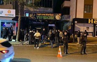 Yufkacı dükkanında çıkan yangın ekipleri harekete...