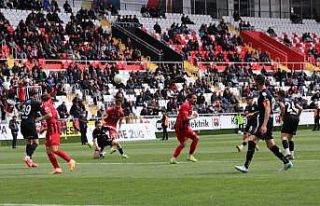24Erzincanspor Kastamonuspor ile 2-2 berabere kaldı