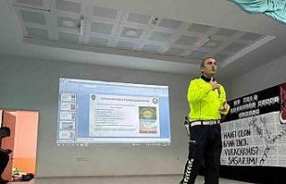 299 öğrenci trafik güvenliği eğitimleri ile gençlere...