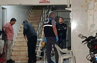 Adana’da apartman dairesinde yangın: 1 kişi ölü...