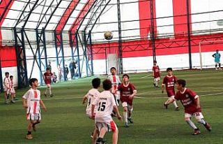 Ağrı’da 1022 öğrenci sahada 23 Nisan için mücadele...