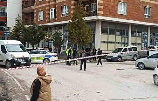 Ahlat’ta temel kazısı sırasında doğalgaz boru...