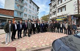 AK Parti teşkilatı bayramlaşma programında vatandaşlarla...