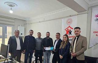 ASDEP çalışanları Sağlık-Sen ile görüşerek...