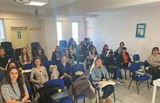 Bahar, Adalar Gençlik Merkezi’nde başka güzel