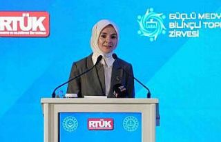 Bakan Göktaş: "Medya sadece yansıtmaz, aynı...