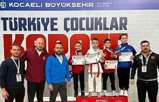 Balıkesirli minik karateci Türkiye ikincisi oldu