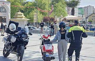 Bandırma’da trafiğe kapalı alanlarda motosiklet...