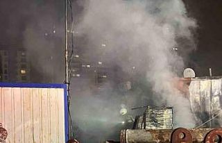 Başakşehir’de tamir atölyesinde çıkan yangın...