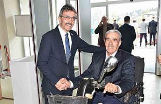 Başkan Şenol Dinç, vatandaşla bayramlaştı