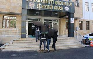 Batman’da marketteki silahlı kavga kamerada