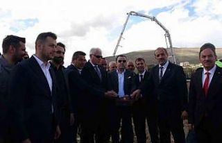 Bayburt’ta yeni atlı cirit sahasının temeli atılarak...