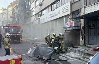 Bayrampaşa’da iplikçide korkutan yangın