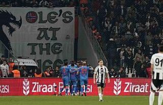 Beşiktaş evinde Göztepe’ye yine kaybetti