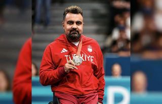 Bir efsane raketine veda etti