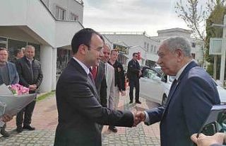 Bülent Arınç ve Mücahit Arınç Selendi’yi ziyaret...