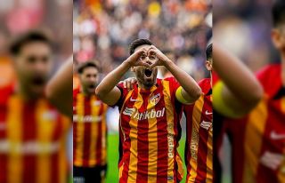 Cardoso Kayserispor’u sırtlıyor