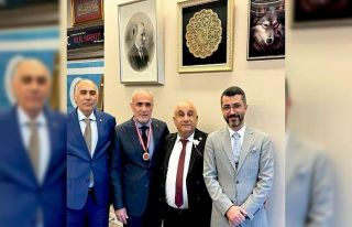 Cumhurbaşkanı Başdanışmanı Topçu’ya Tüketici...