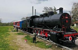 Edirne Karaağaç Tren Garı’ndaki nostaljik tren...