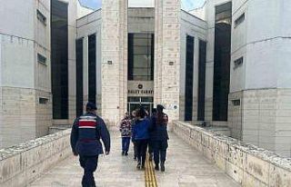 Edremit’te kablo hırsızlığı yapan 3 şüpheli...