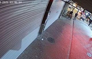 Eşini öldürüp, kızını da yaralayan adamın...