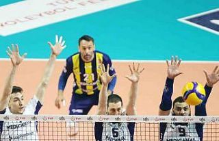 Fenerbahçe sezonu 3. sırada tamamladı